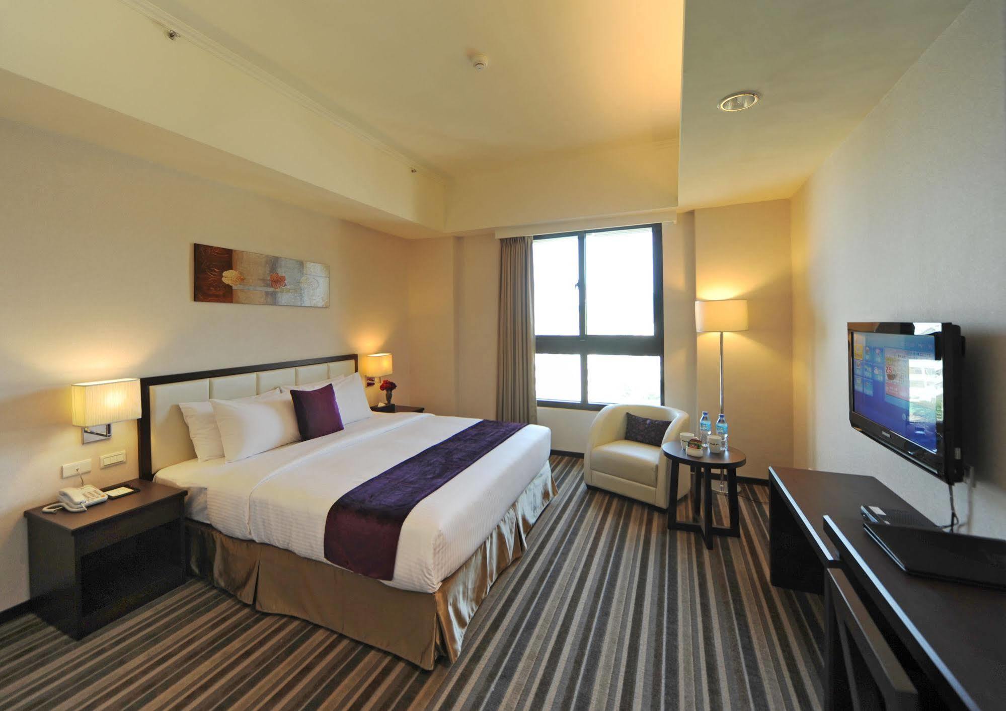 F Hotel - Hualien Dış mekan fotoğraf