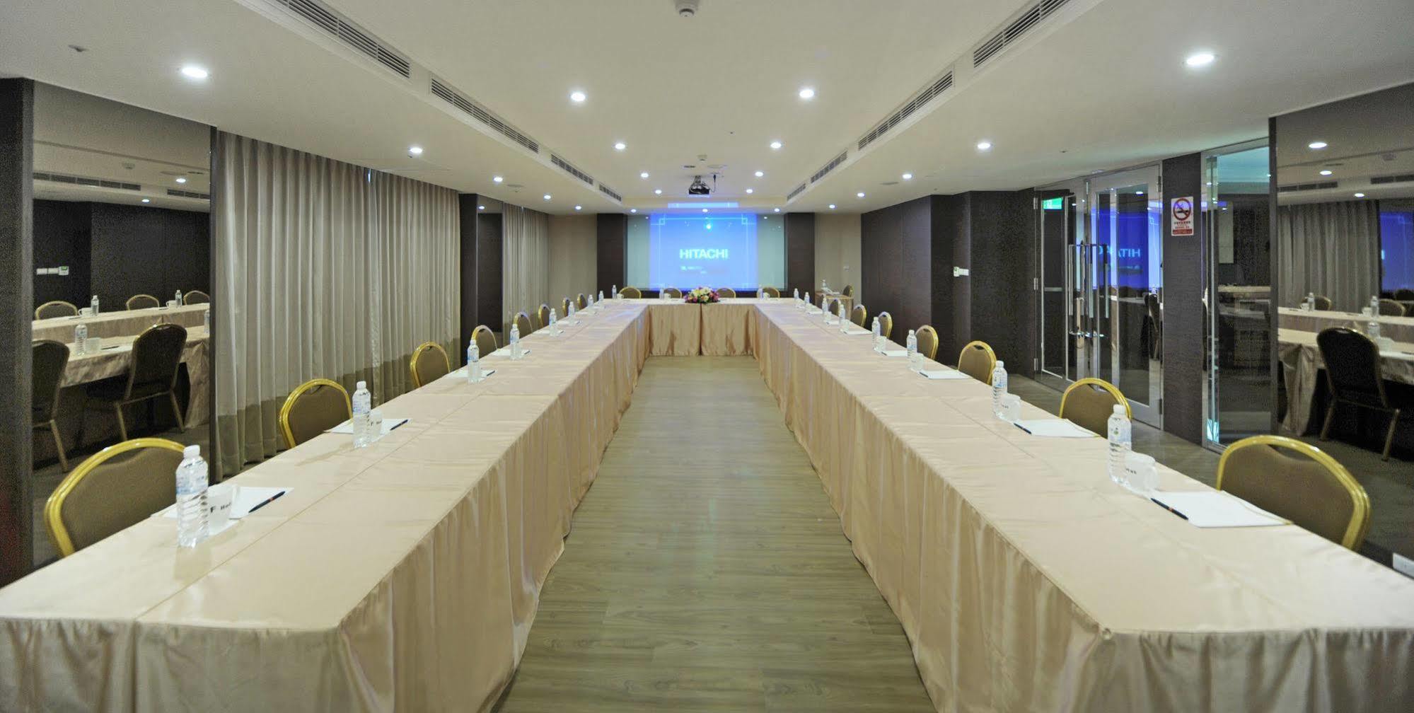 F Hotel - Hualien Dış mekan fotoğraf