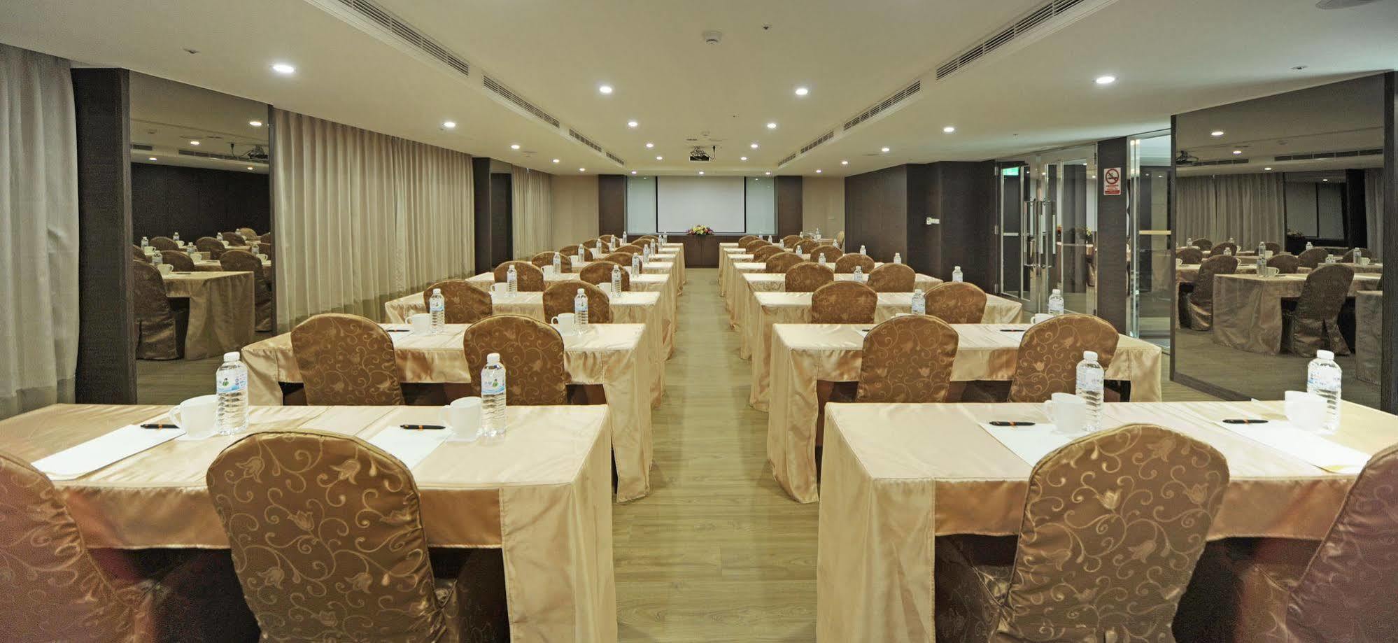 F Hotel - Hualien Dış mekan fotoğraf